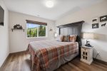 3rd floor King bedroom with spectacular forested views 
